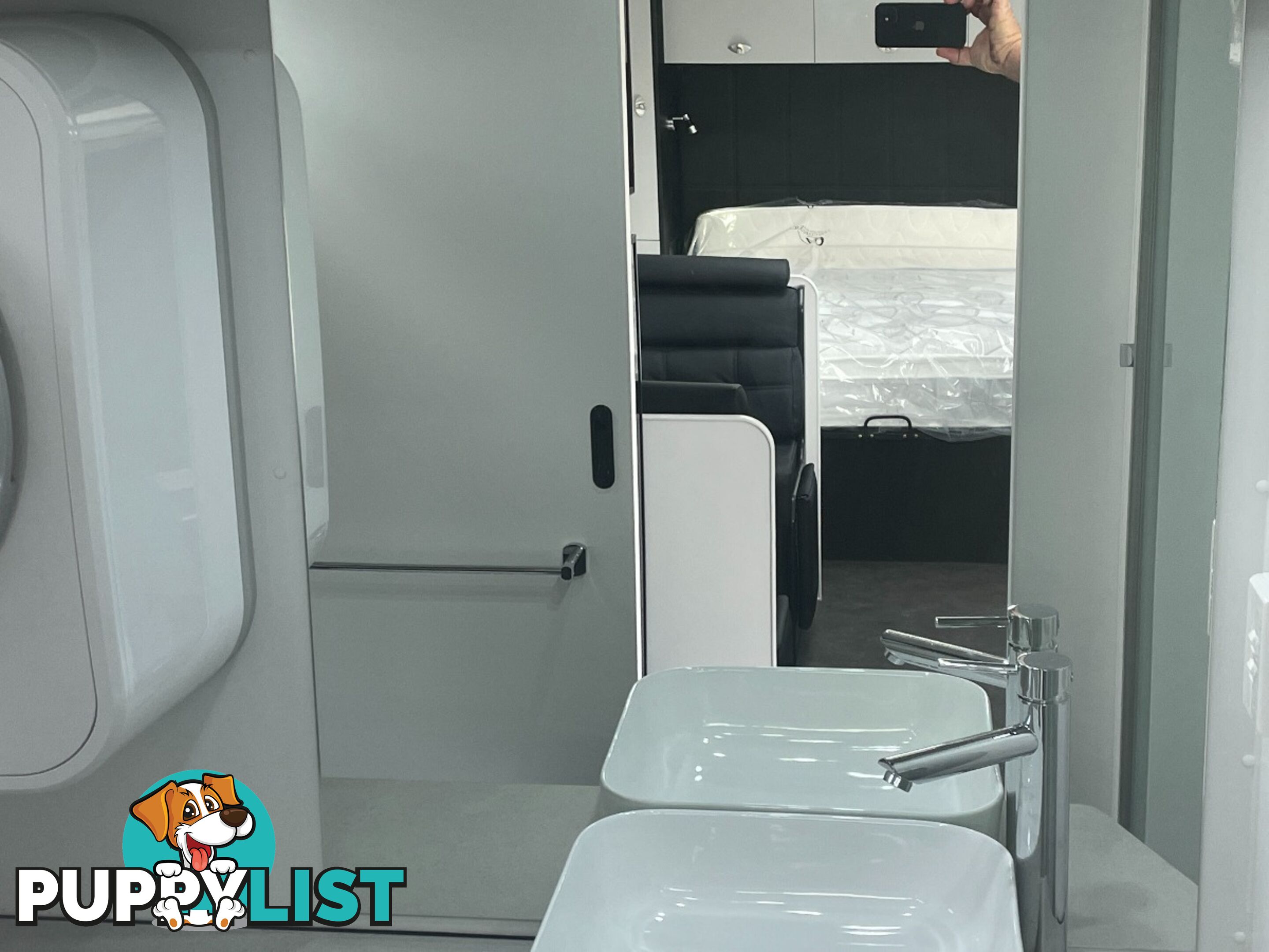 On The Move Caravans 18'6'' Traxx Series 3 Rear Door Off Roader