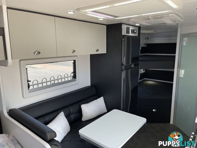 On The Move Caravans Traxx Series 3 Off Road Family Wide Bunk