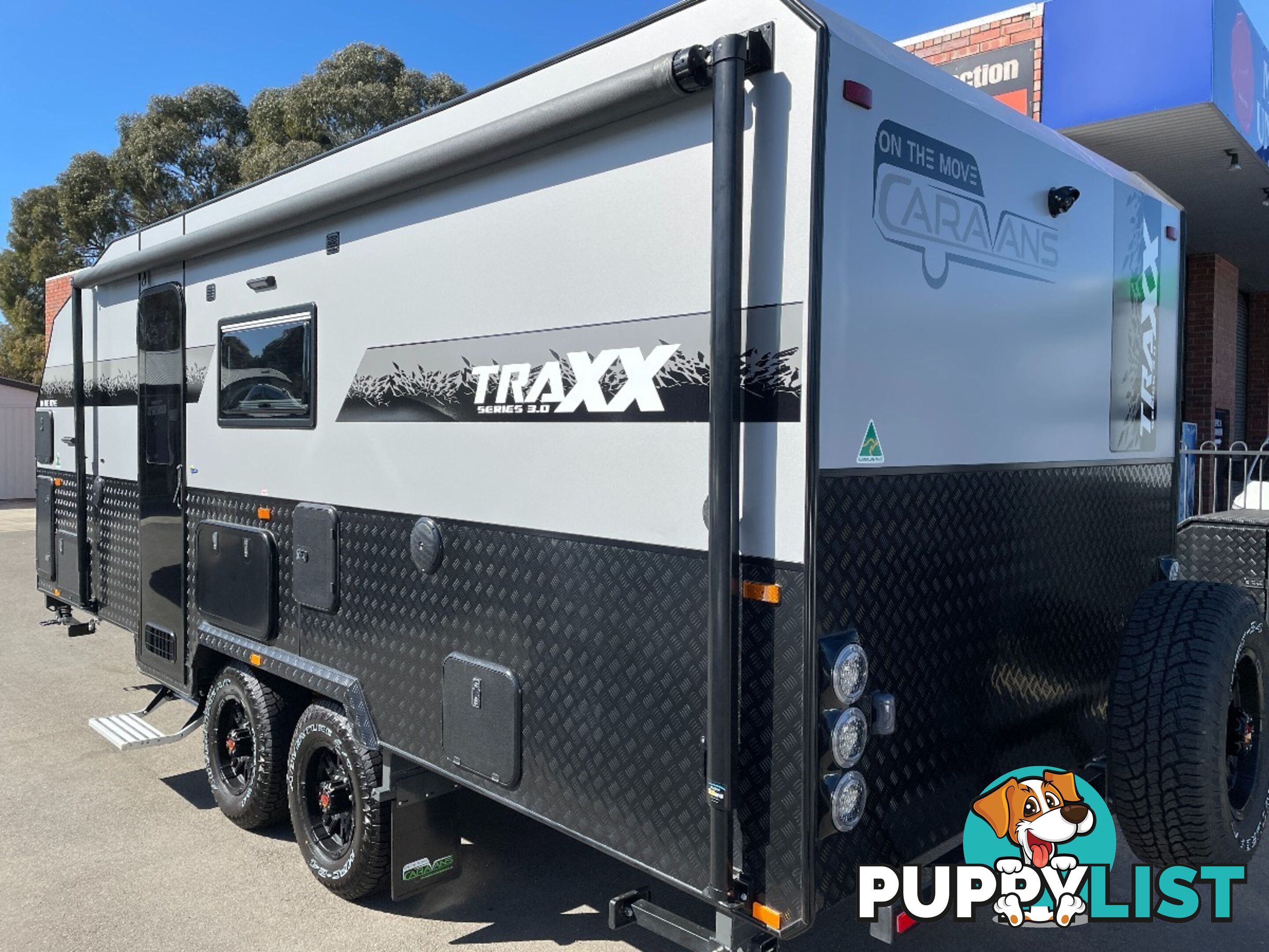 On The Move Caravans Traxx Series 3 Off Road Family Straight Bunk 19'