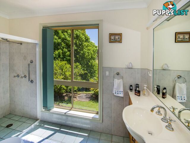 24 kimberley Grove NAMBUCCA HEADS NSW 2448