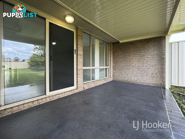 2/102 Osborn Avenue MUSWELLBROOK NSW 2333