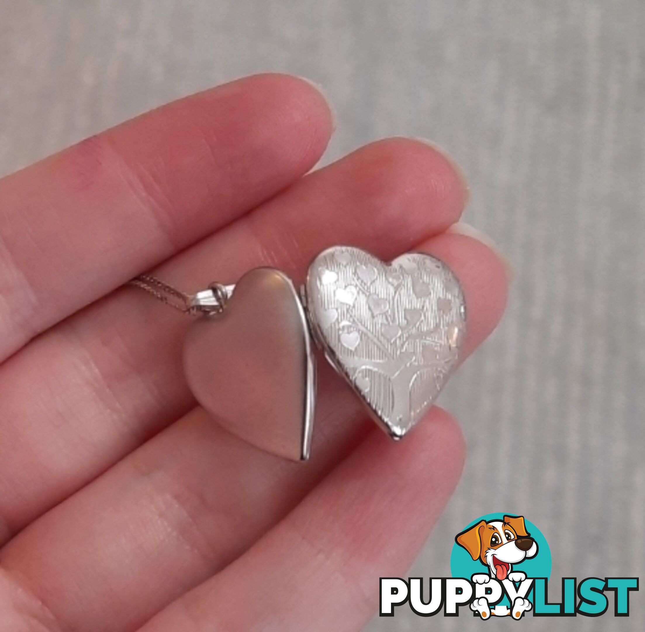 SILVER HEART LOCKET PENDANT WITH CHAIN