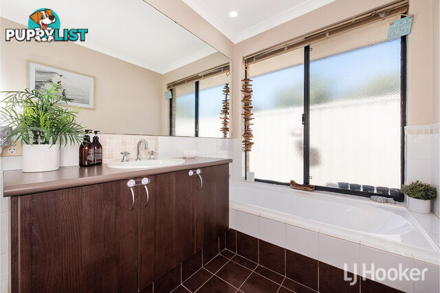 40 Claiborne Road SECRET HARBOUR WA 6173