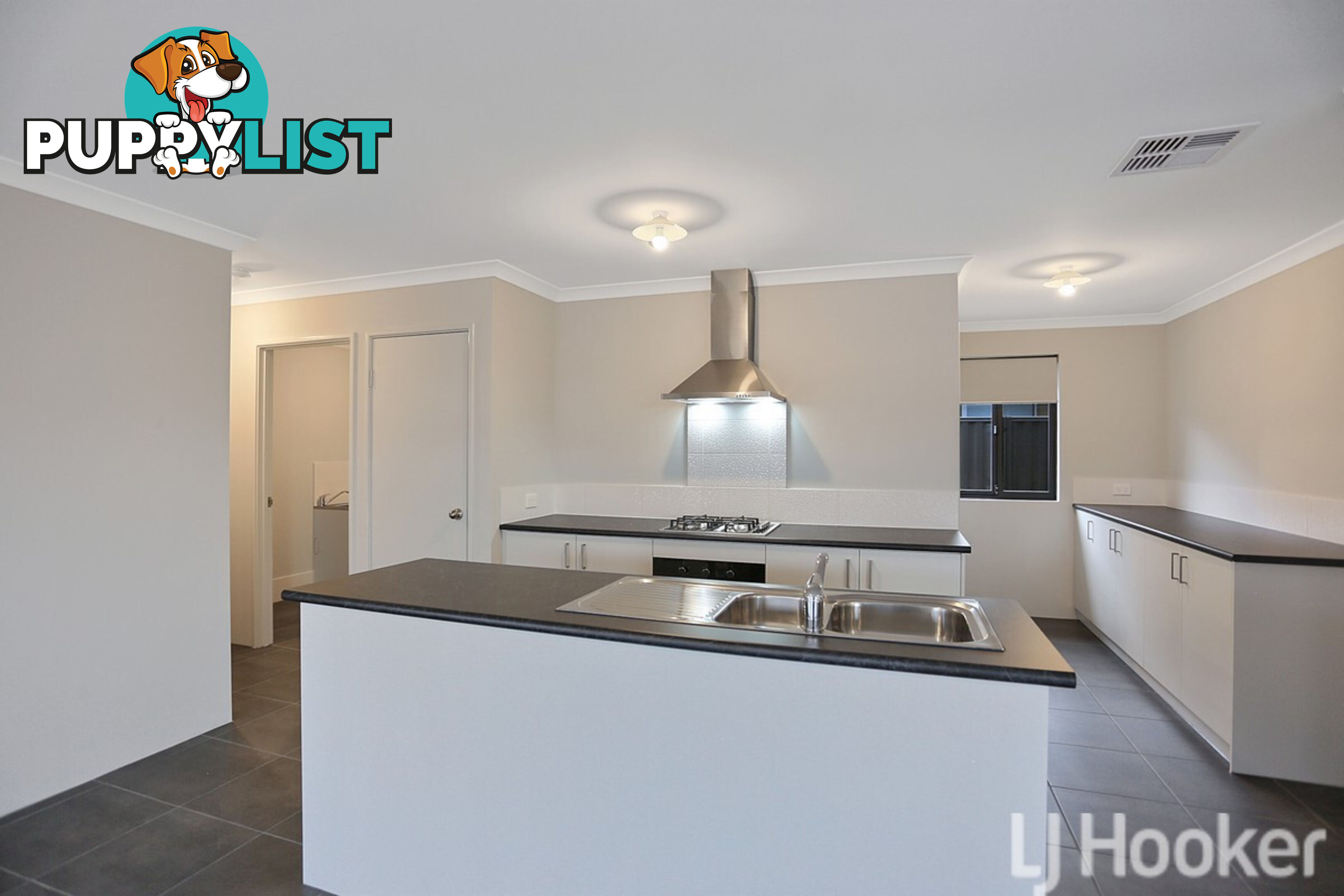 10 Lauderdale MADORA BAY WA 6210