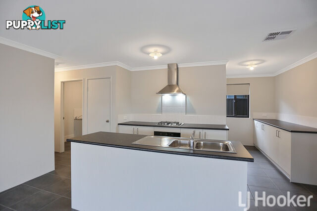 10 Lauderdale MADORA BAY WA 6210