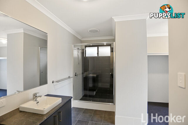 10 Lauderdale MADORA BAY WA 6210
