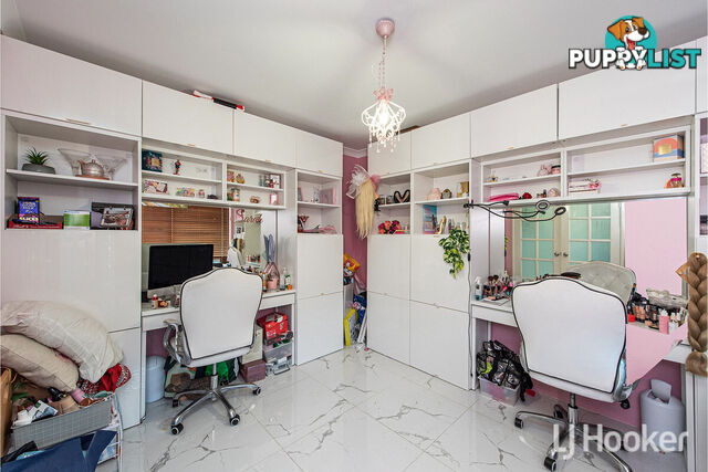 8 Kondinin Way DAWESVILLE WA 6211