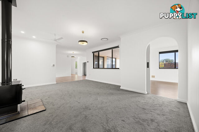 2 Cyprus Gardens HALLS HEAD WA 6210