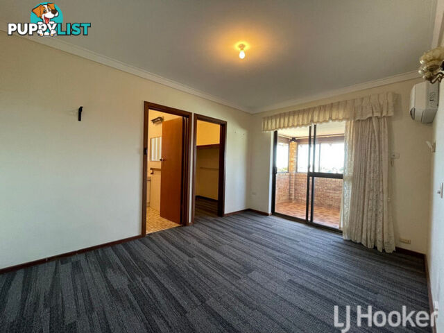 5 Kilkenny Gardens HALLS HEAD WA 6210