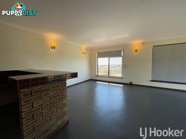 5 Kilkenny Gardens HALLS HEAD WA 6210