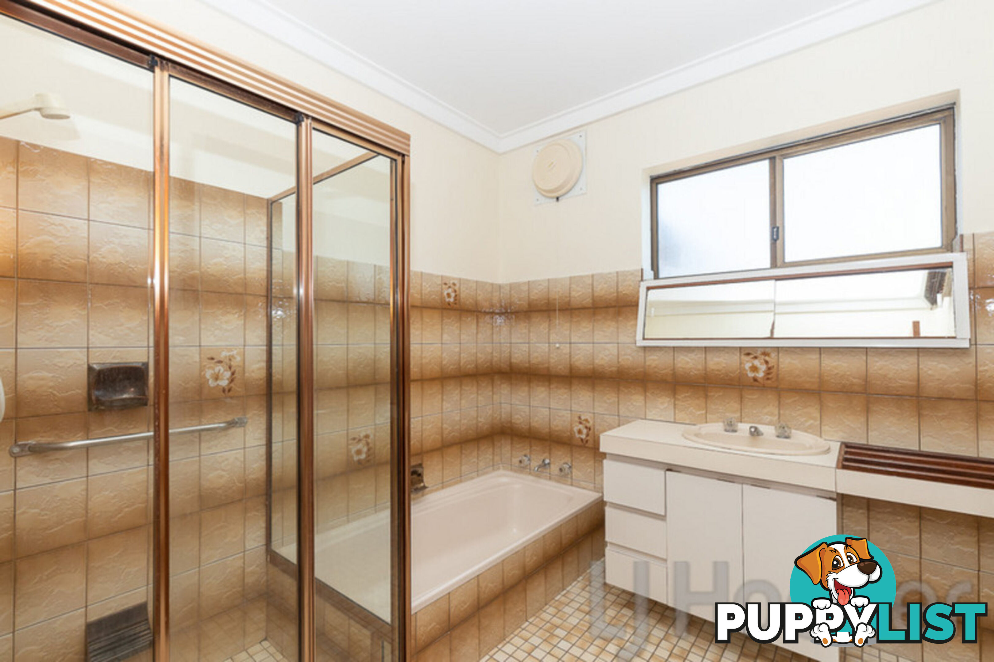5 Kilkenny Gardens HALLS HEAD WA 6210
