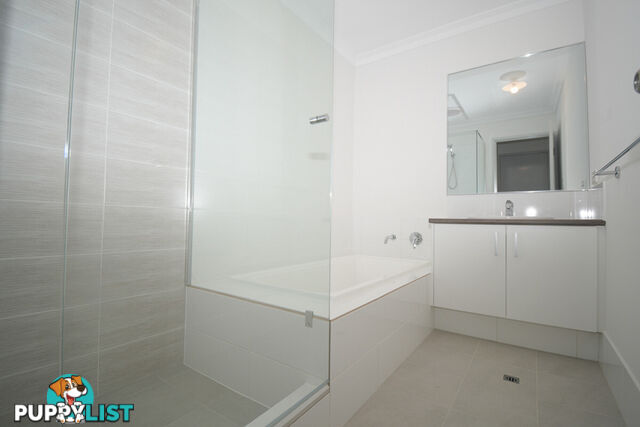 18A Westport Street MADORA BAY WA 6210