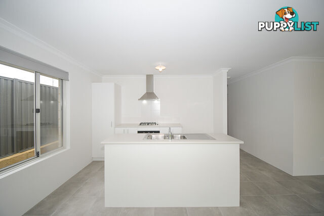 18A Westport Street MADORA BAY WA 6210