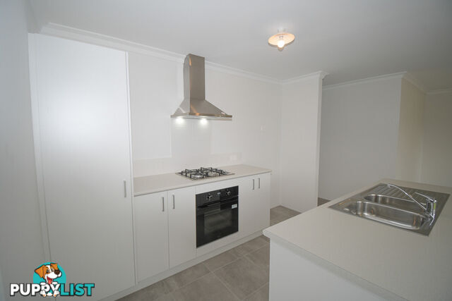 18A Westport Street MADORA BAY WA 6210