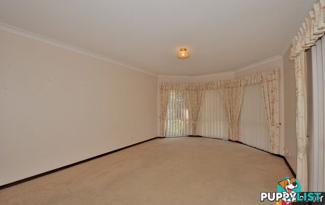 1/2 Gleneagles Place HALLS HEAD WA 6210