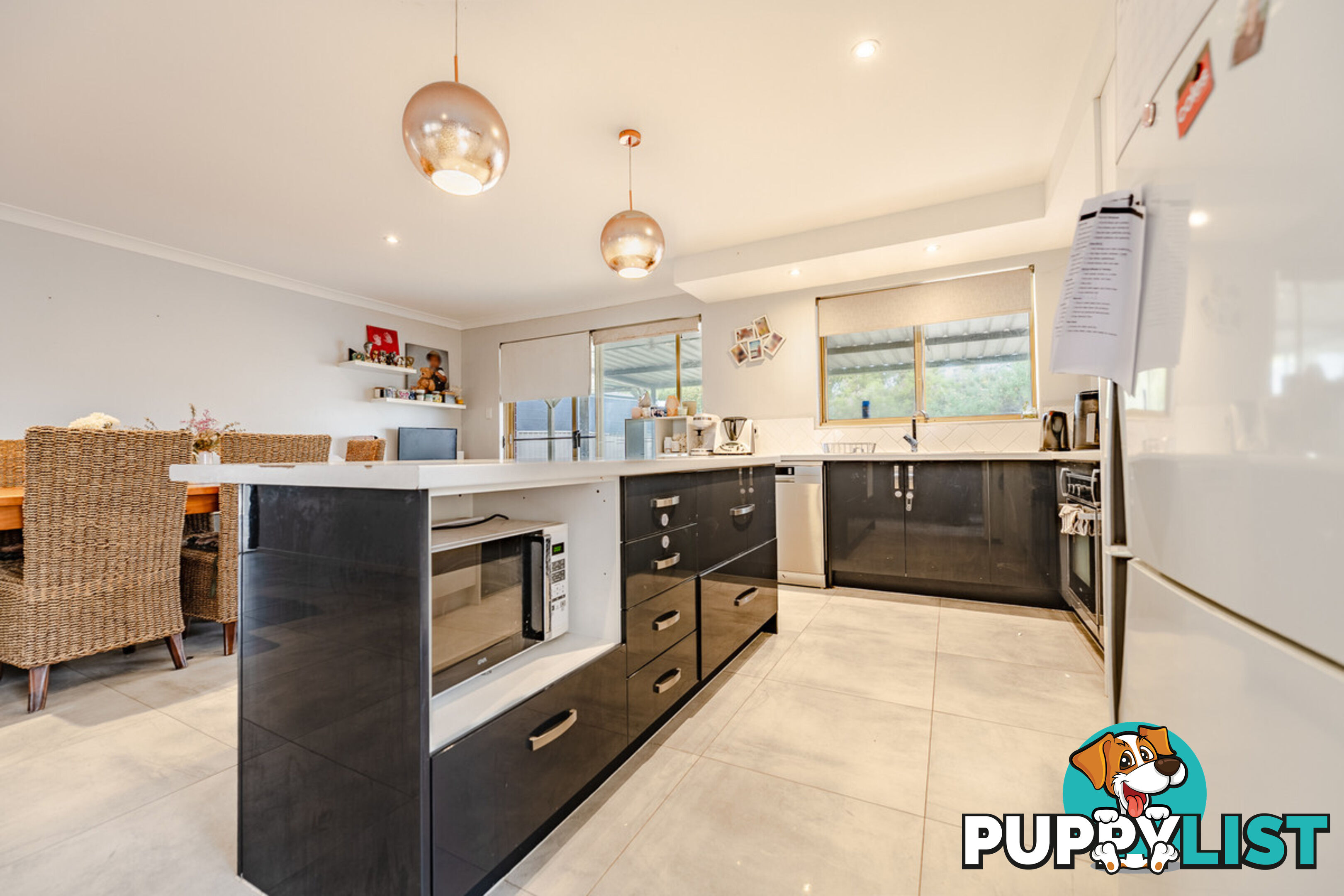 8 Cambridge Drive GREENFIELDS WA 6210
