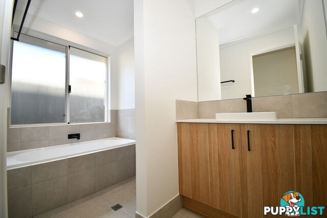78 Sharperton Meander DUDLEY PARK WA 6210