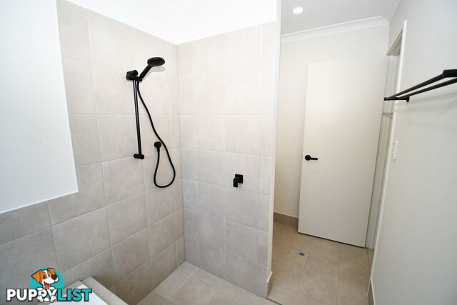 78 Sharperton Meander DUDLEY PARK WA 6210