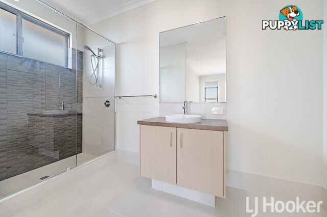 20 Lauderdale Road MADORA BAY WA 6210