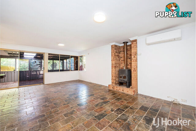 1 Lorne Place DUDLEY PARK WA 6210