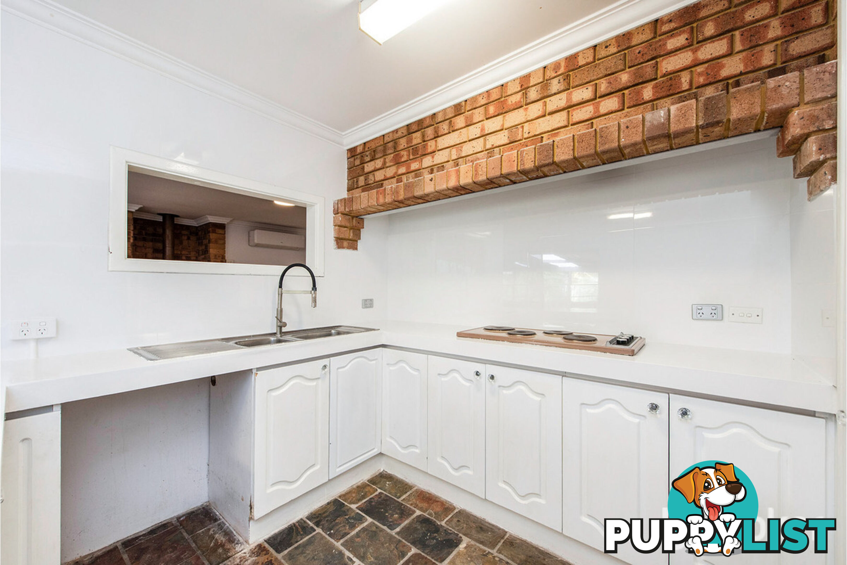 1 Lorne Place DUDLEY PARK WA 6210