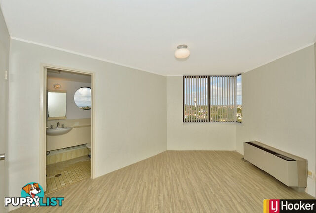 31/6A Valley Road HALLS HEAD WA 6210