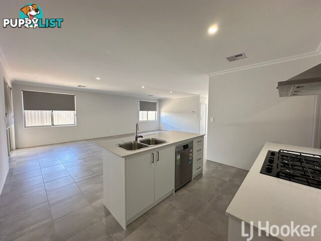 39 Sarasota Loop MADORA BAY WA 6210