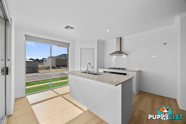 2 Bross Way LAKELANDS WA 6180