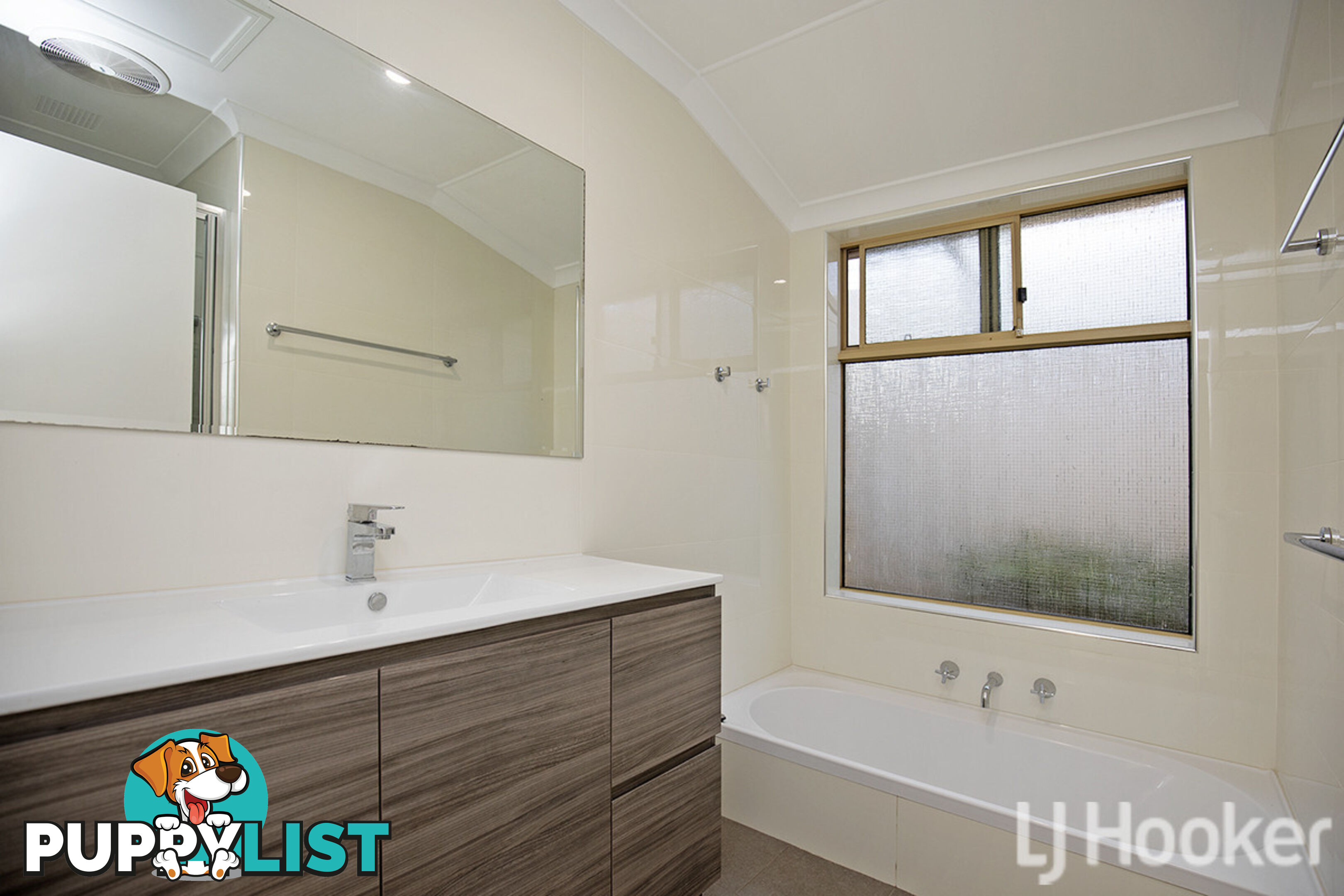 35 Casuarina Drive HALLS HEAD WA 6210