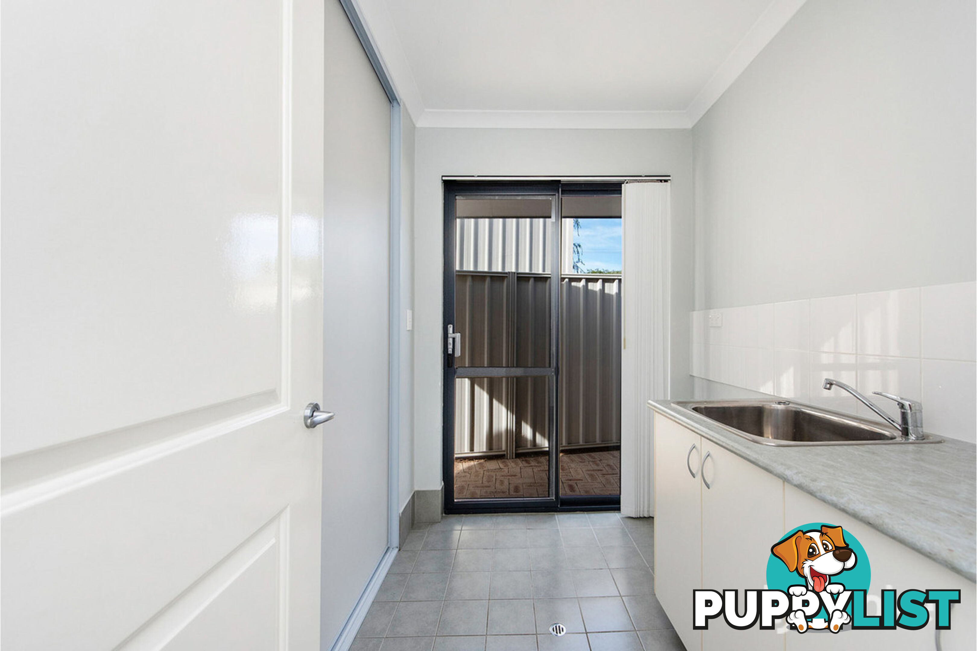 74B Leslie Street DUDLEY PARK WA 6210