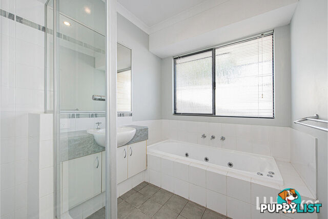 74B Leslie Street DUDLEY PARK WA 6210