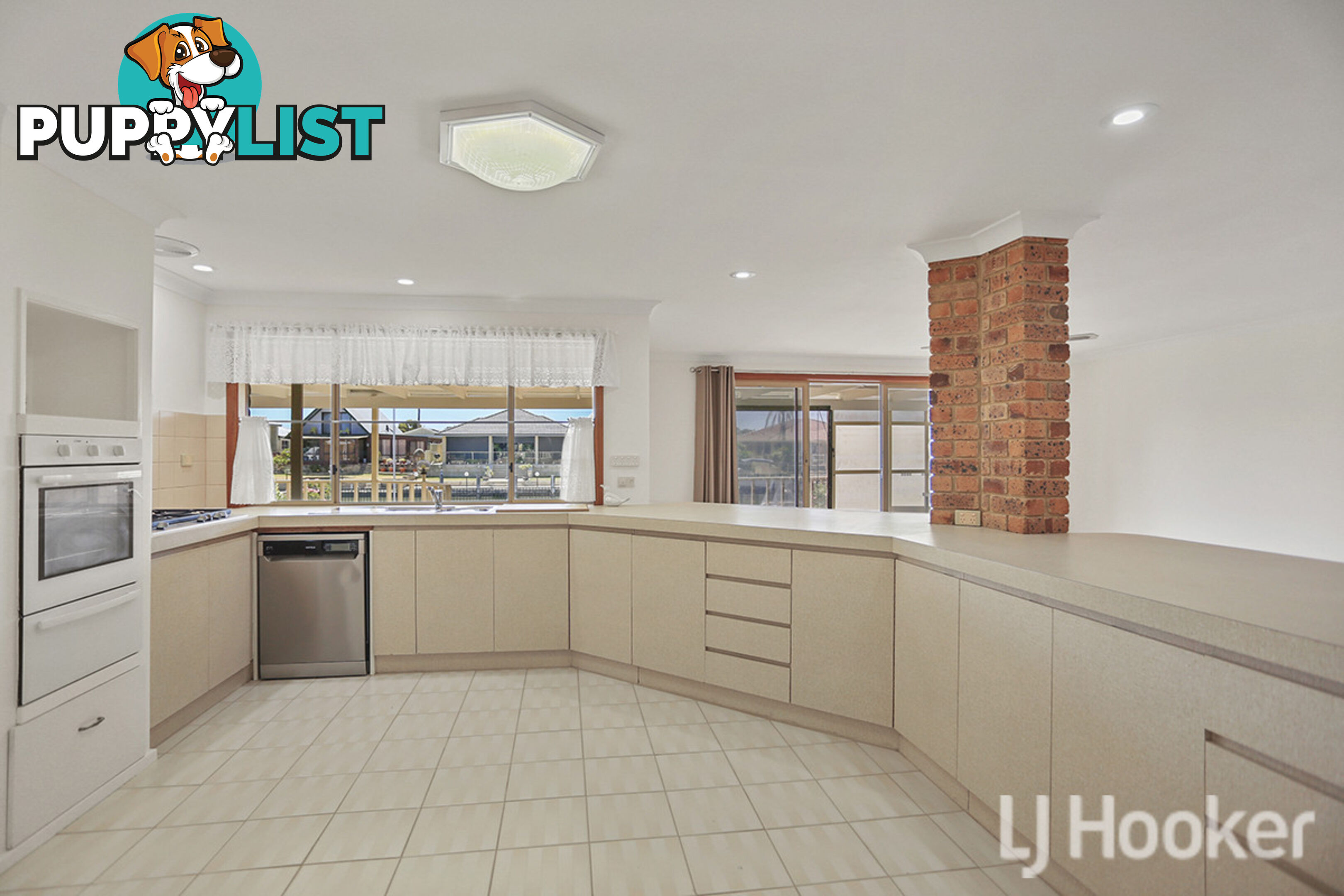 13 Woolah Place SOUTH YUNDERUP WA 6208