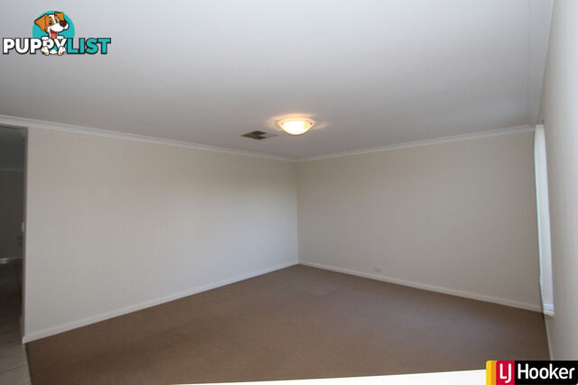 8 Abbeytown Circle WAIKIKI WA 6169