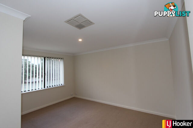 8 Abbeytown Circle WAIKIKI WA 6169