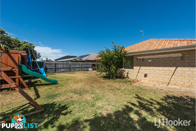 17 Marsdenia Road HALLS HEAD WA 6210