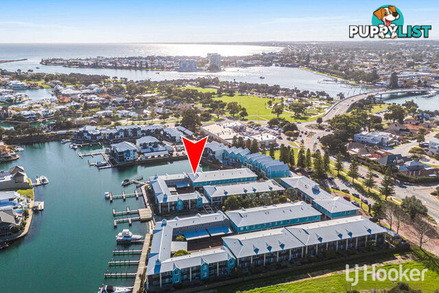 22/20 Apollo Place HALLS HEAD WA 6210