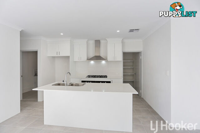 8 Cabrillo Road MADORA BAY WA 6210