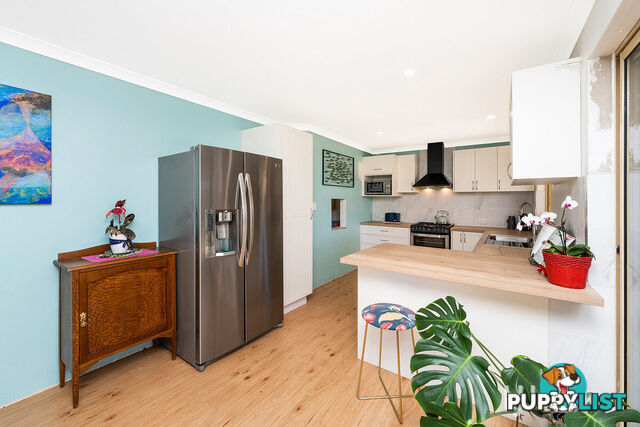 37 Silvertop Avenue HALLS HEAD WA 6210