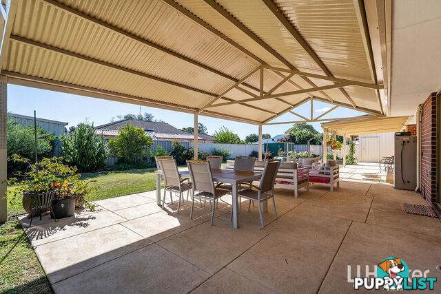 37 Silvertop Avenue HALLS HEAD WA 6210