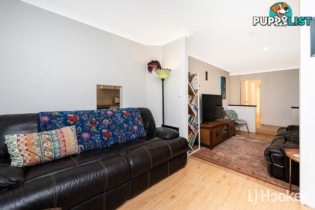 37 Silvertop Avenue HALLS HEAD WA 6210