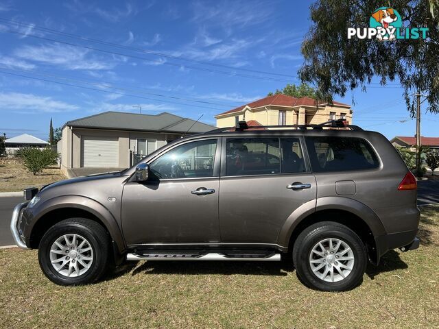 2011 MITSUBISHI CHALLENGER LS (5 SEAT) (4X4) PB MY11 WAGON