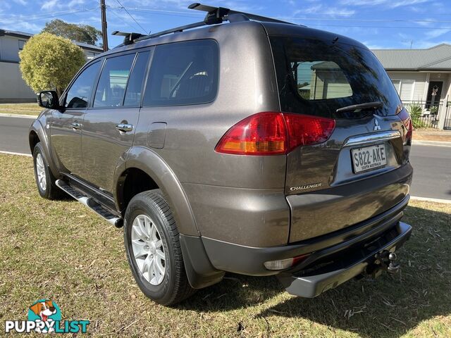 2011 MITSUBISHI CHALLENGER LS (5 SEAT) (4X4) PB MY11 WAGON