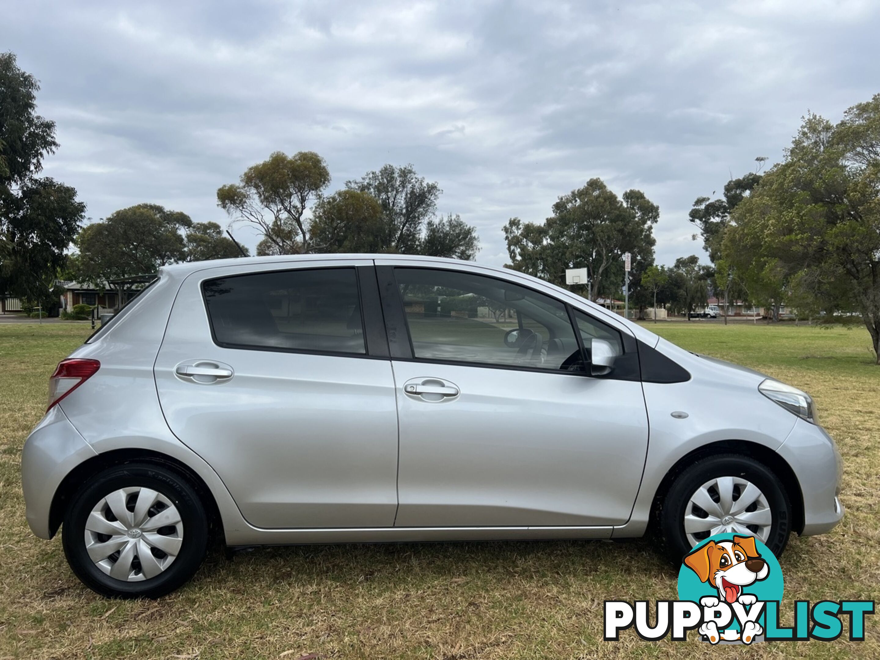 2013 TOYOTA YARIS YR NCP130R HATCHBACK