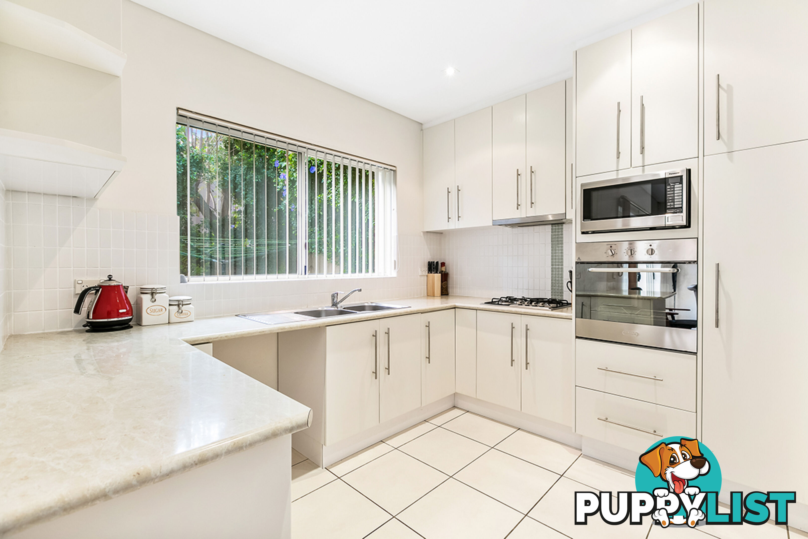 11 Dunlop Street ROSELANDS NSW 2196