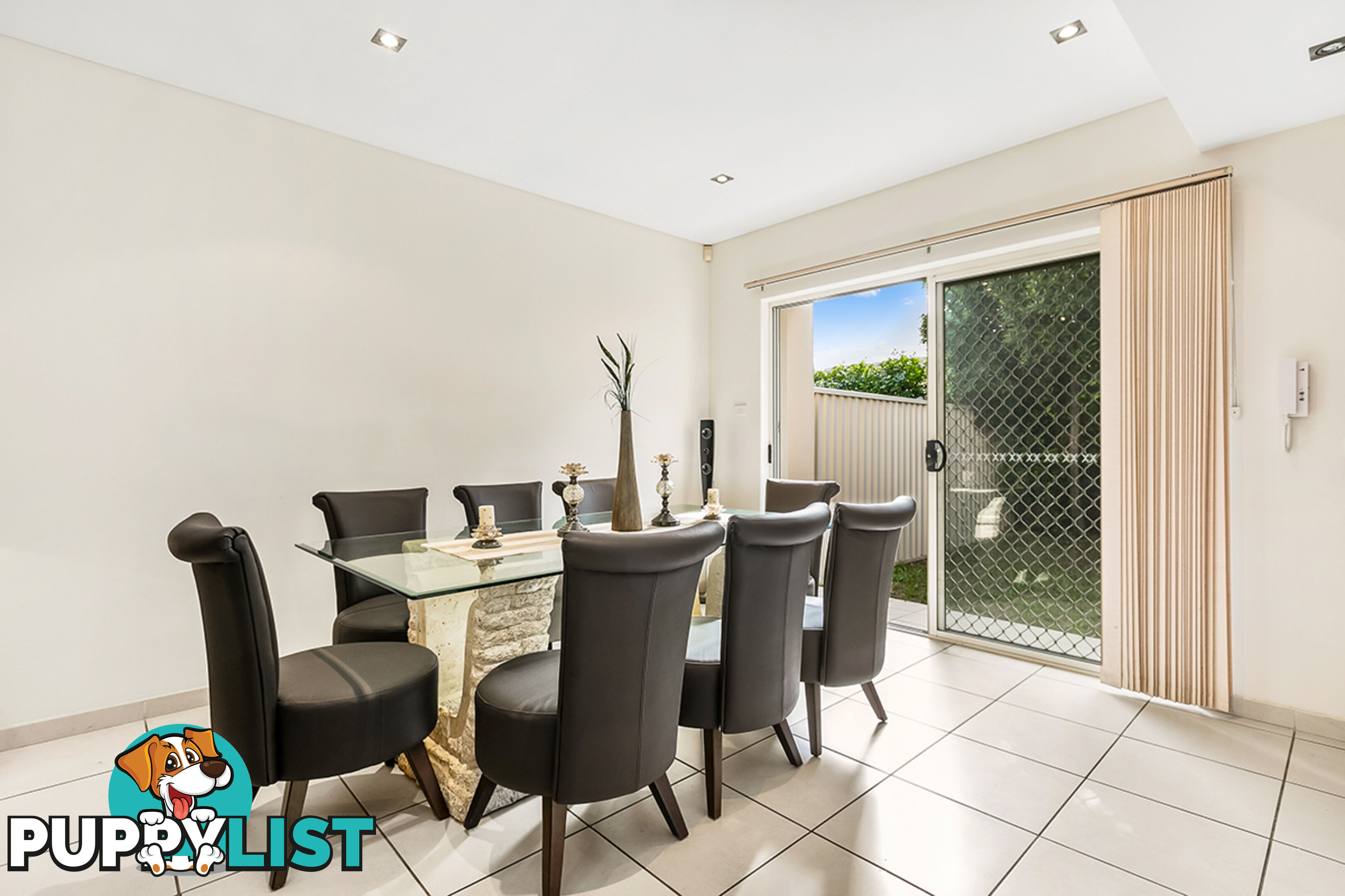 11 Dunlop Street ROSELANDS NSW 2196