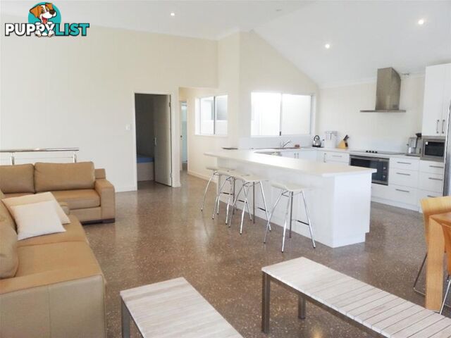 11 (U2) Heaton  Street Jurien Bay WA 6516