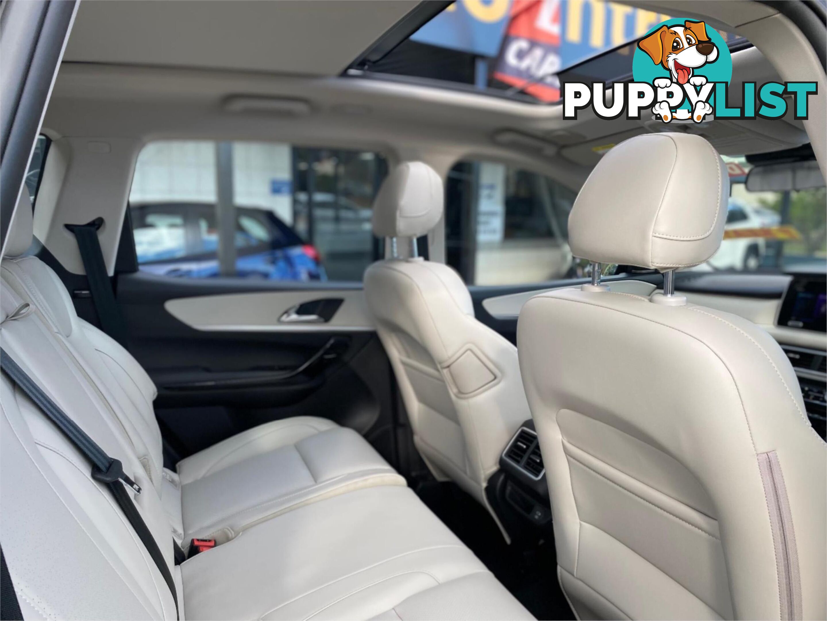 2023 MAHINDRA XUV700  AX7L WAGON