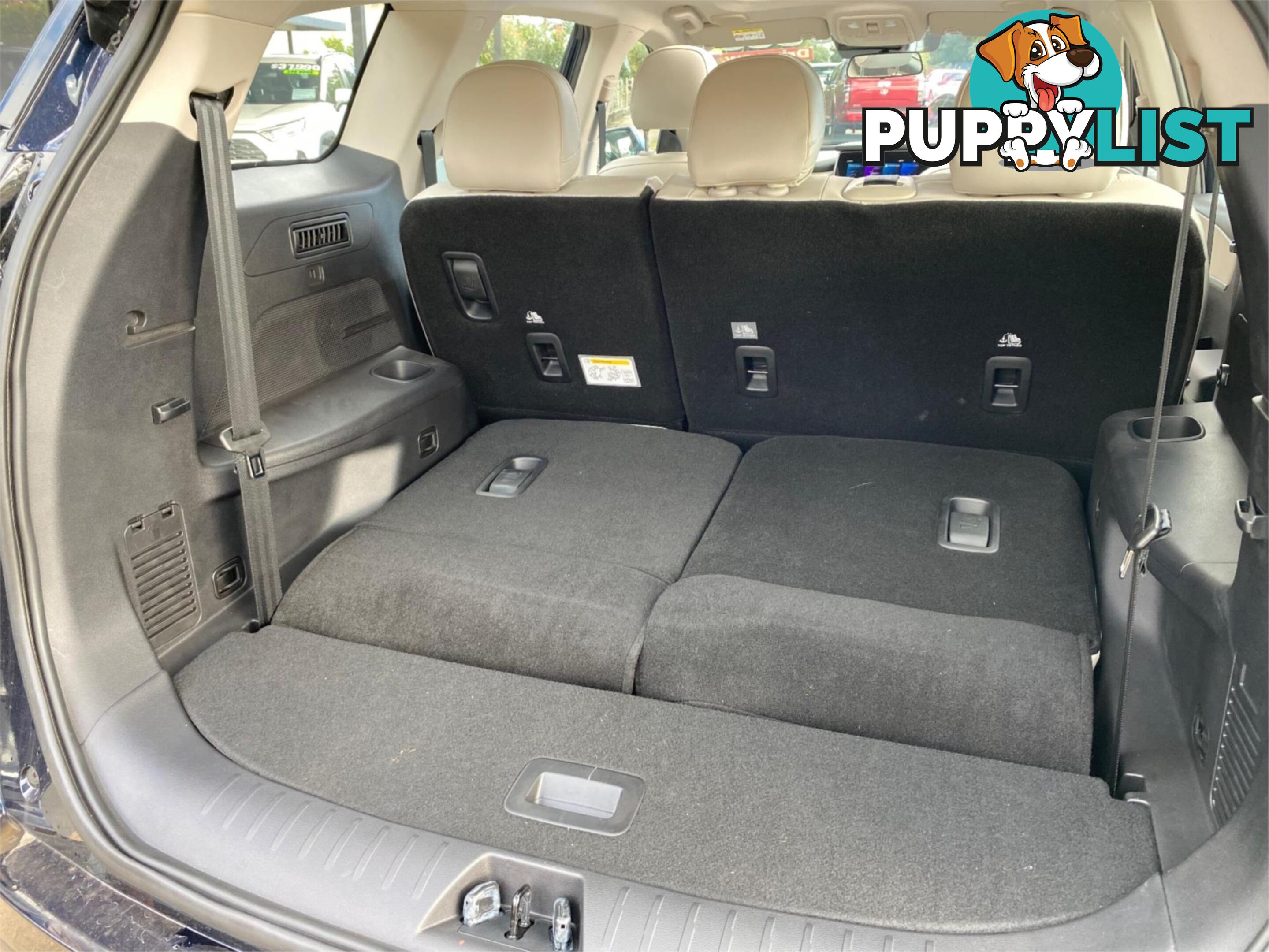 2023 MAHINDRA XUV700  AX7L WAGON