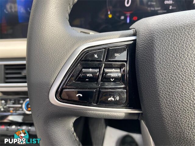 2023 MAHINDRA XUV700  AX7L WAGON