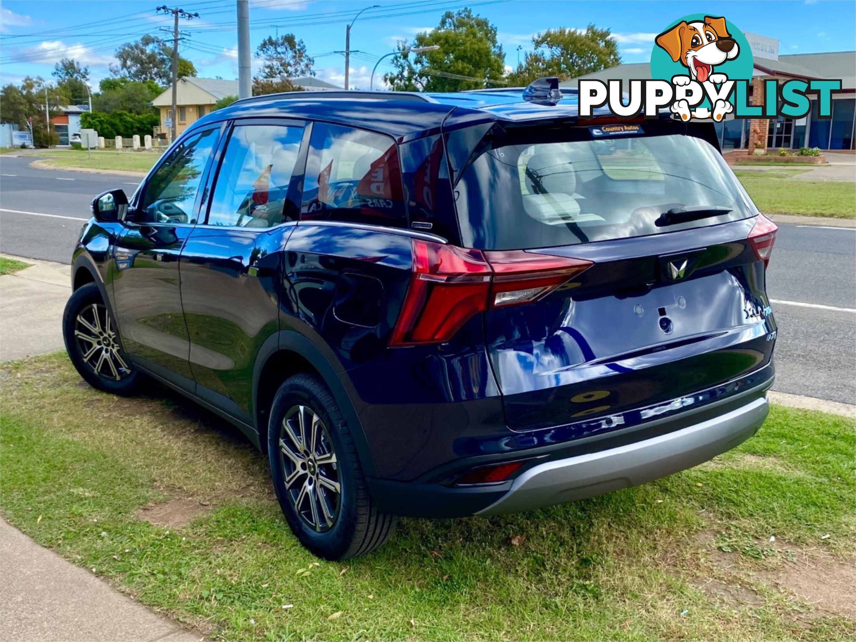 2023 MAHINDRA XUV700  AX7L WAGON
